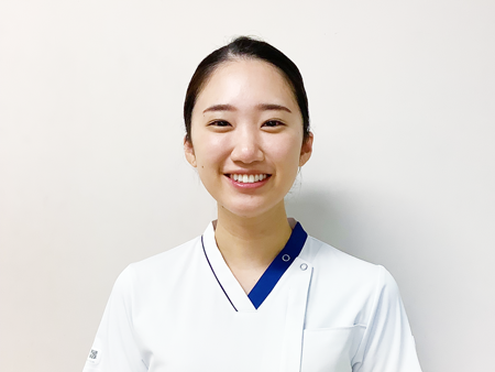 手術看護特定認定看護師　塩冶　友里恵